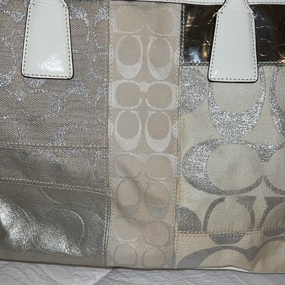 Women’s Coach Patchwork Carryall Shoulder Tote Bag - Picture 5 of 14